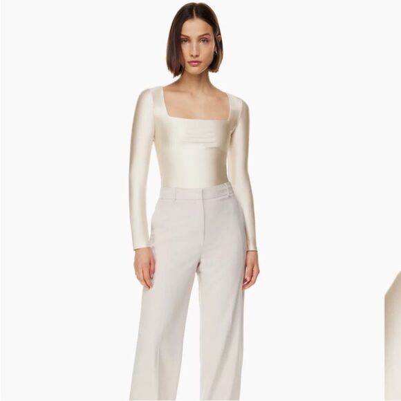 Aritzia Babaton Satinette Squareneck Longsleeve Bodysuit in Matte Pearl XS NWT - Picture 5 of 10